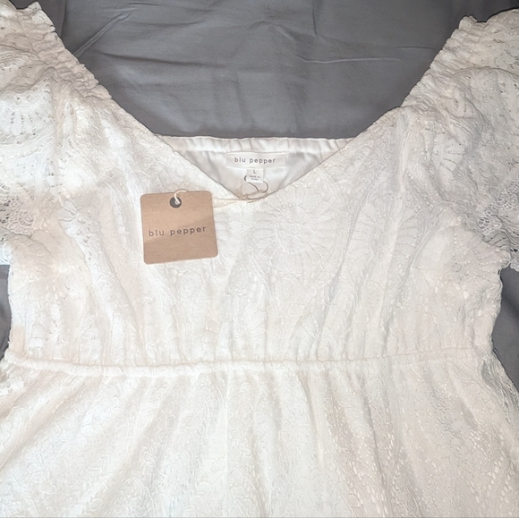 Brand New White Lace Dress - Picture 4 of 4
